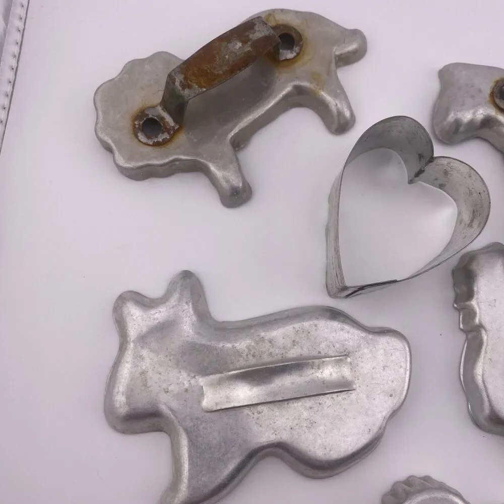 Miscellaneous Group of 8 of Vintage Metal Handled Cookie Cutters Mid-Century, Mo